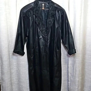 VINTAGE LEATHER COAT